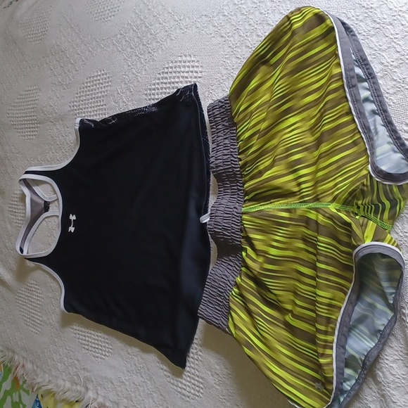 Under Armour Pants - COPY - Under Armour bundle shorts/top